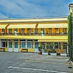 Ai Cipressi