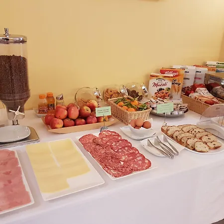 Ai Cipressi 3*