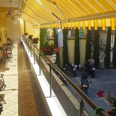 Ai Cipressi Lucca